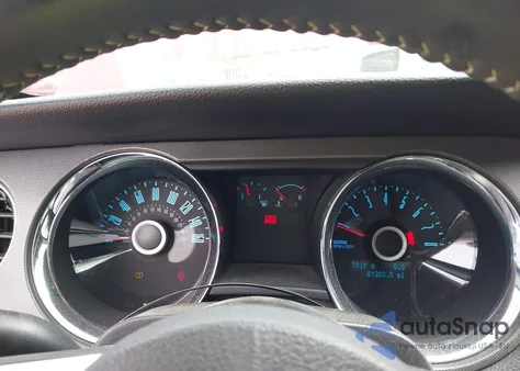 2014 Ford Mustang V6 from USA, damaged, VIN 1ZVBP8AM0E5272947